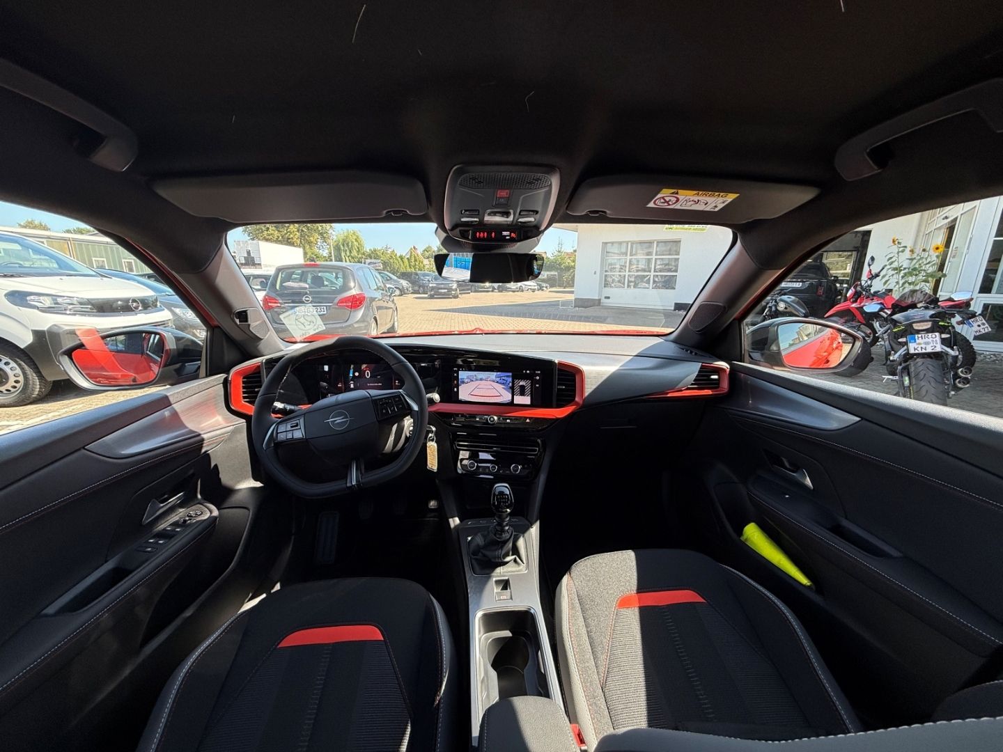Fahrzeugabbildung Opel Mokka YES 1.2 Turbo SHZ+LHZ+Kamera+Allwetter