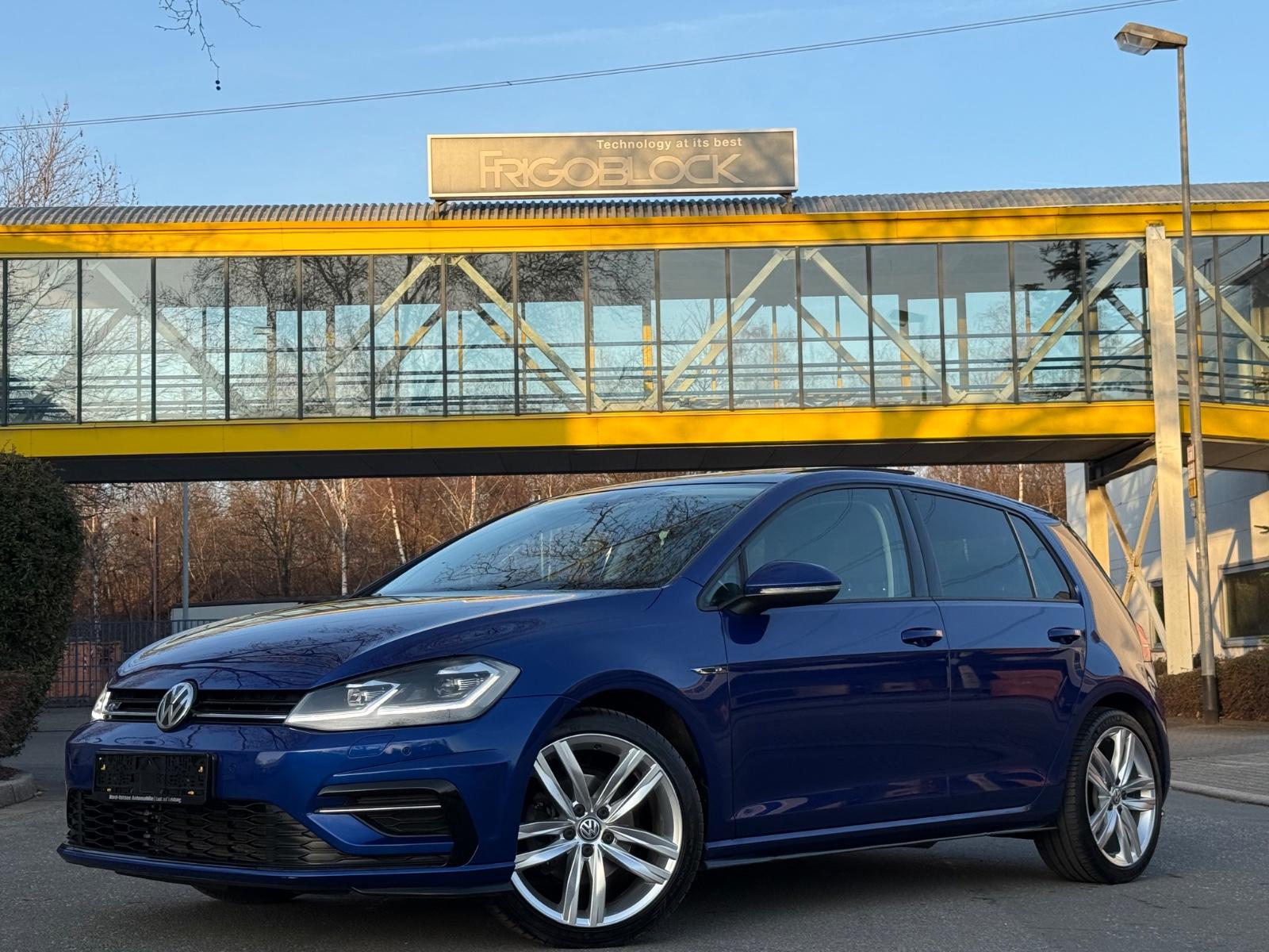 Volkswagen Golf VII* R-LINE*PANO*AUT*RVK*AHL*VOLL*