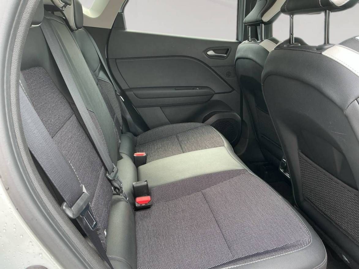 Fahrzeugabbildung Renault CAPTUR INTENS E-TECH Plug-in 160