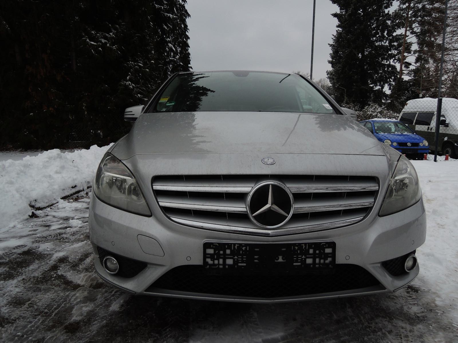 Mercedes-Benz B 180 BlueEFFICIENCY Edition 1