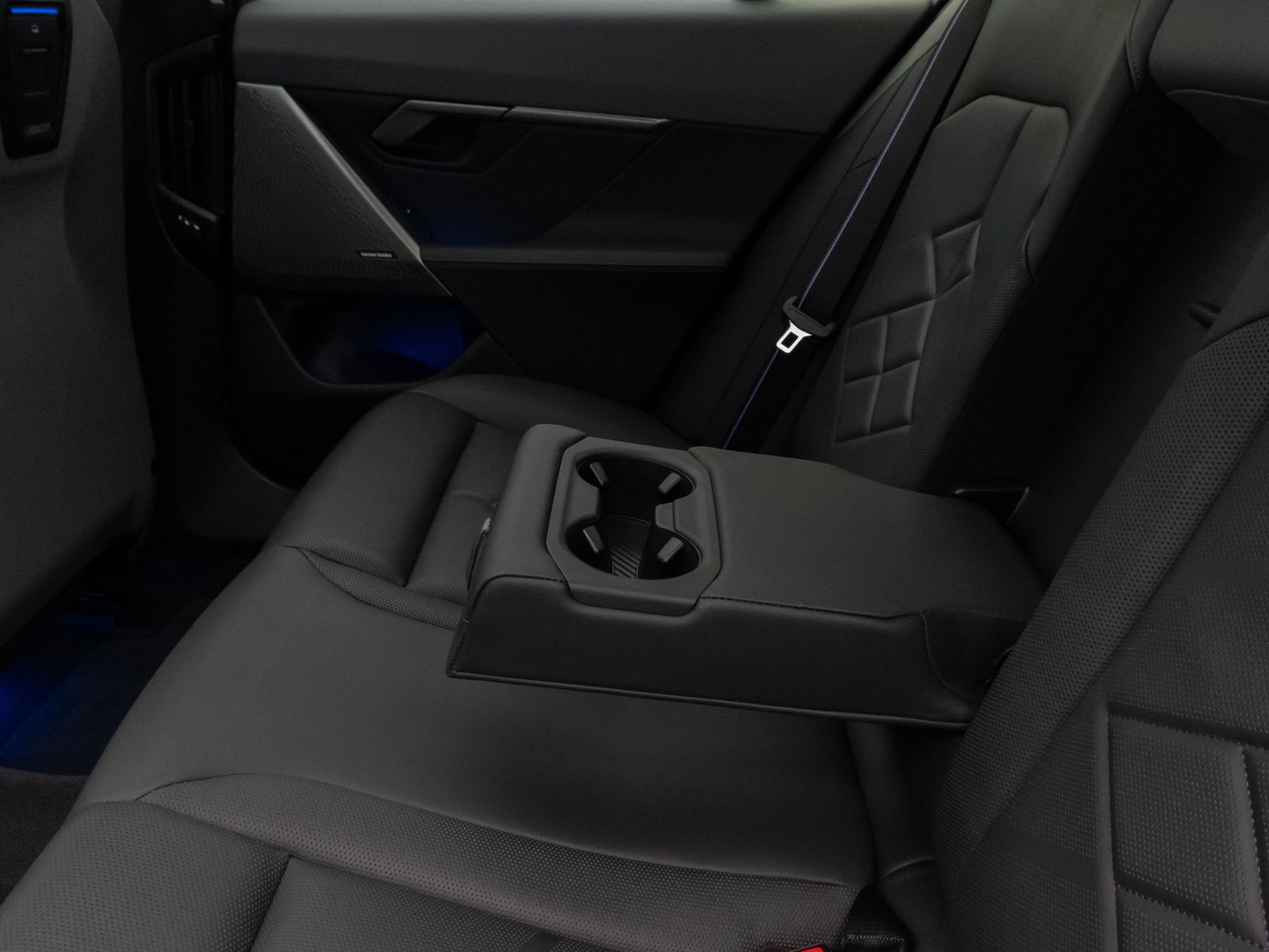 Fahrzeugabbildung BMW i5 eD40 M Sport Pro Panorama 360°HUD DAB H/K ACC