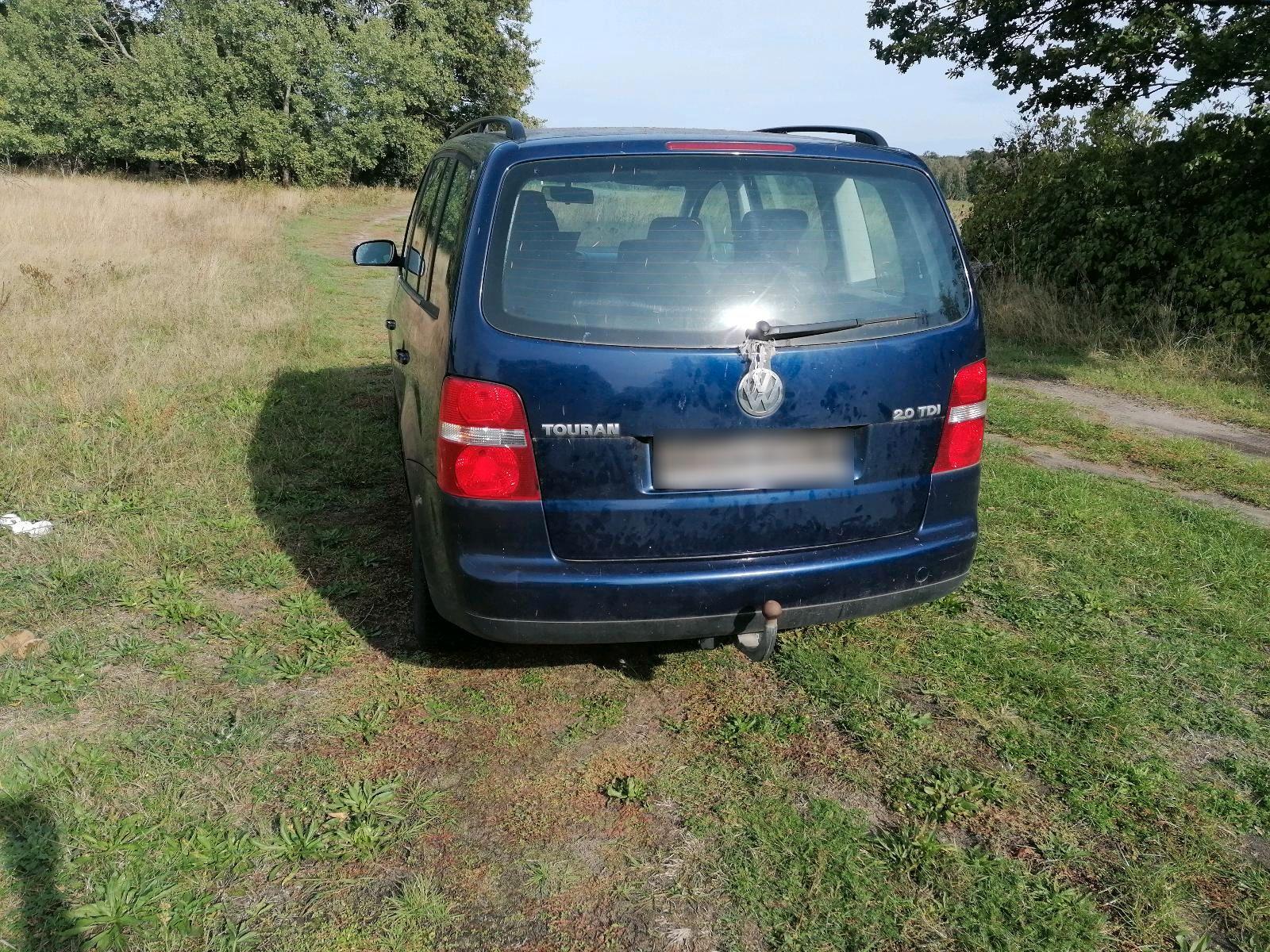 Volkswagen Touran 2004 — engine 140 HP (103kW)