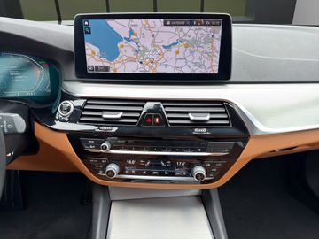 BMW 520 - 10