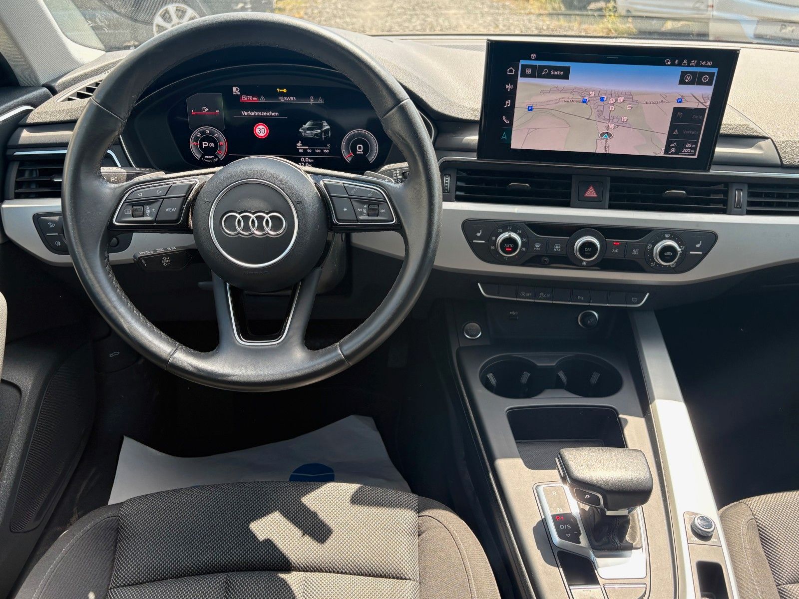 Fahrzeugabbildung Audi A4 Avant 35 TDI advanced Aut Navi LED AHK Kamera