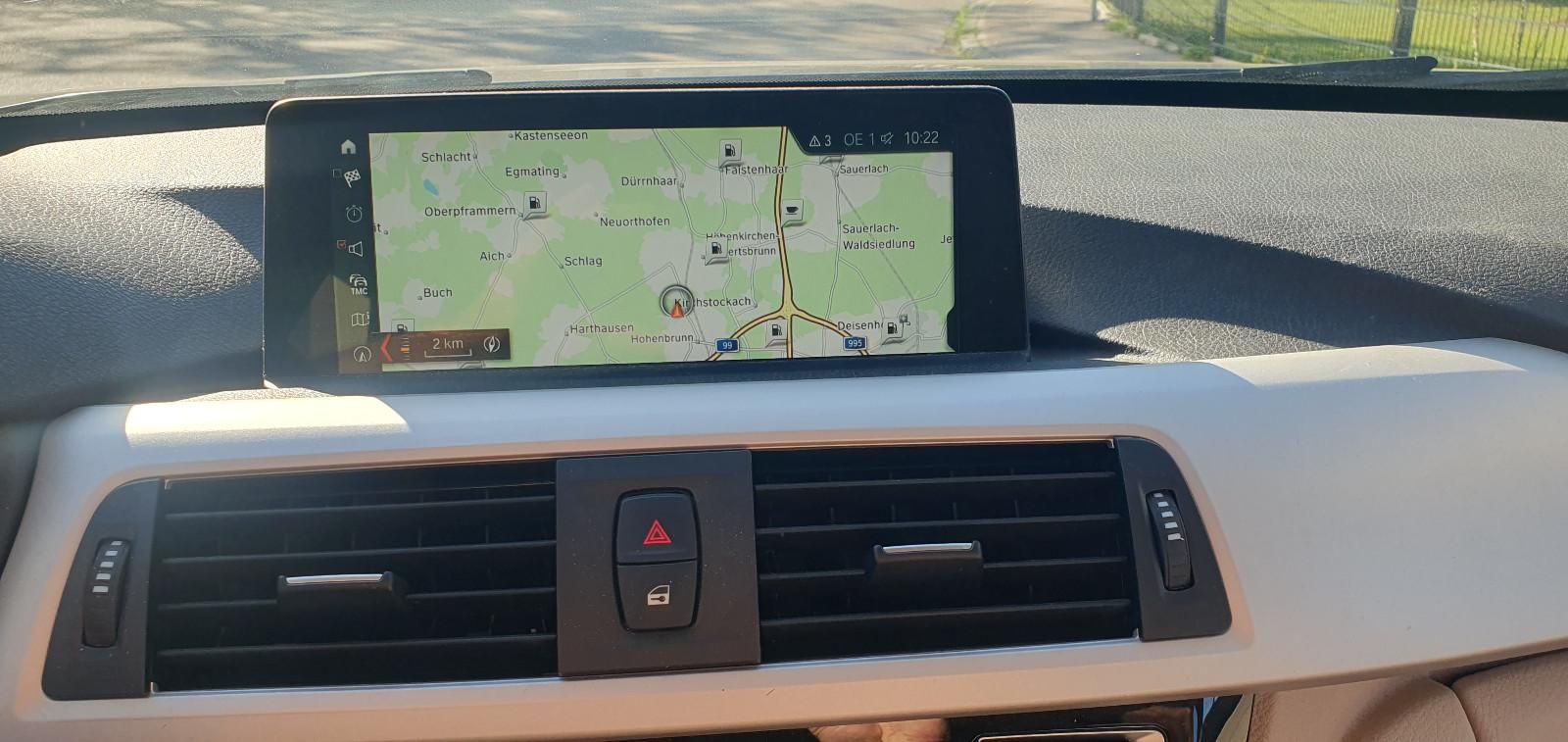 BMW 330i xDrive Advantage LED Leder Memory 1. Hand
