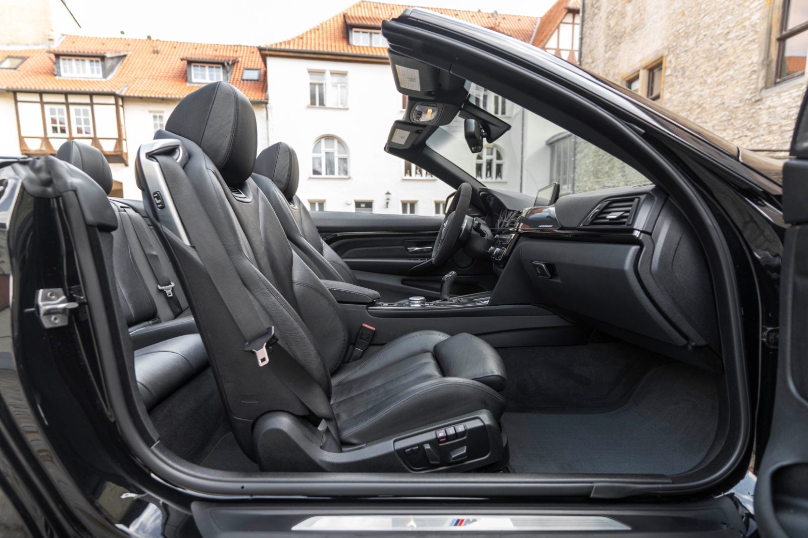 Fahrzeugabbildung BMW 435I Cabrio M-PERFORMANCE H&K KAM NAV ALC CARBON