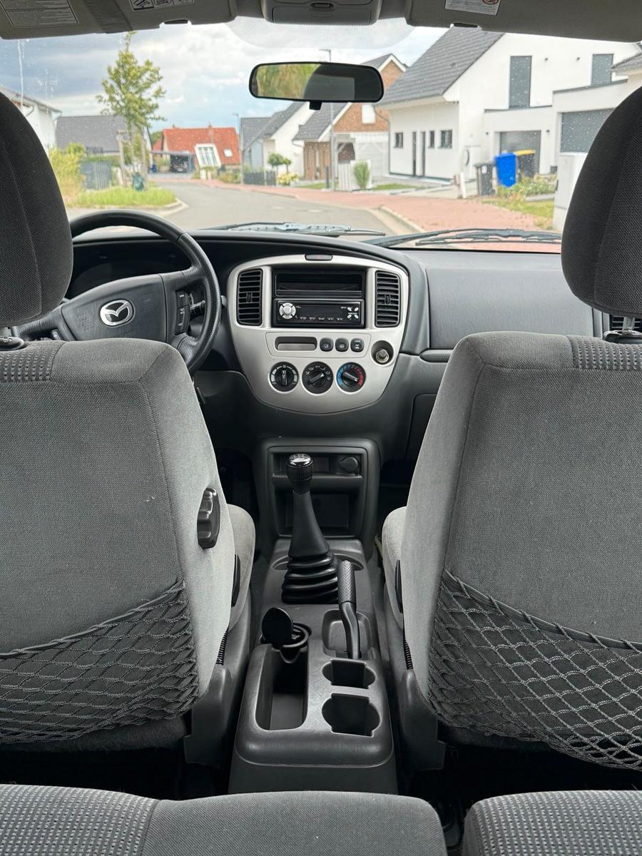Mazda Tribute 2005 — photo 9