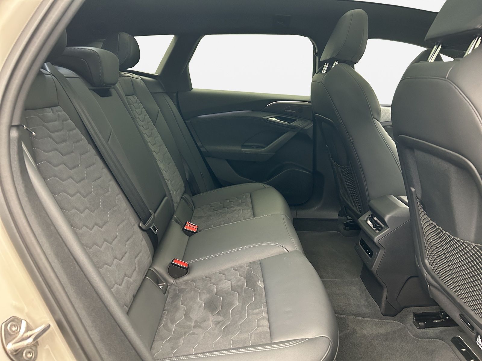 Audi A6 e-tron - Bild 17