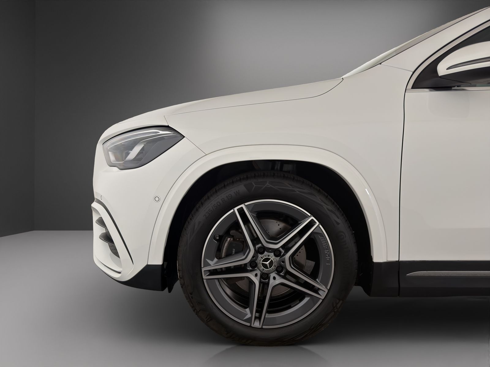 Mercedes-Benz GLA 200 AMG Line 2x *Premium*MB LED*19*WiPa+Kam foto 4