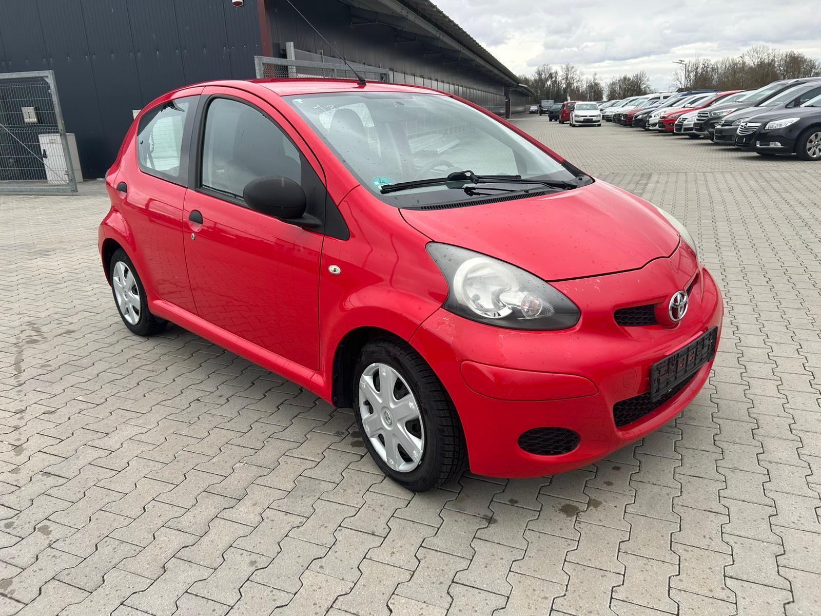 Toyota Aygo AYGO Basis