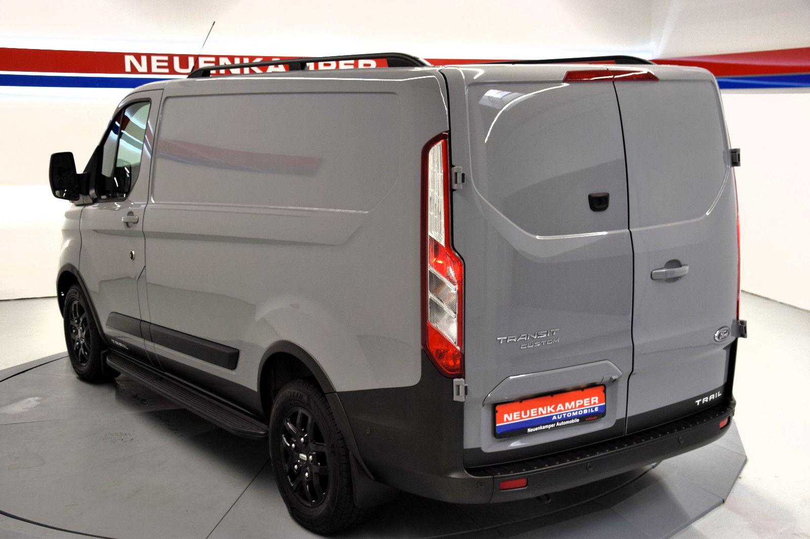 Fahrzeugabbildung Ford Transit Custom Kasten 340 L1 Trail LED ACC Kamer