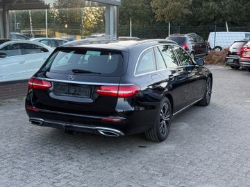 Mercedes E 220 - 5