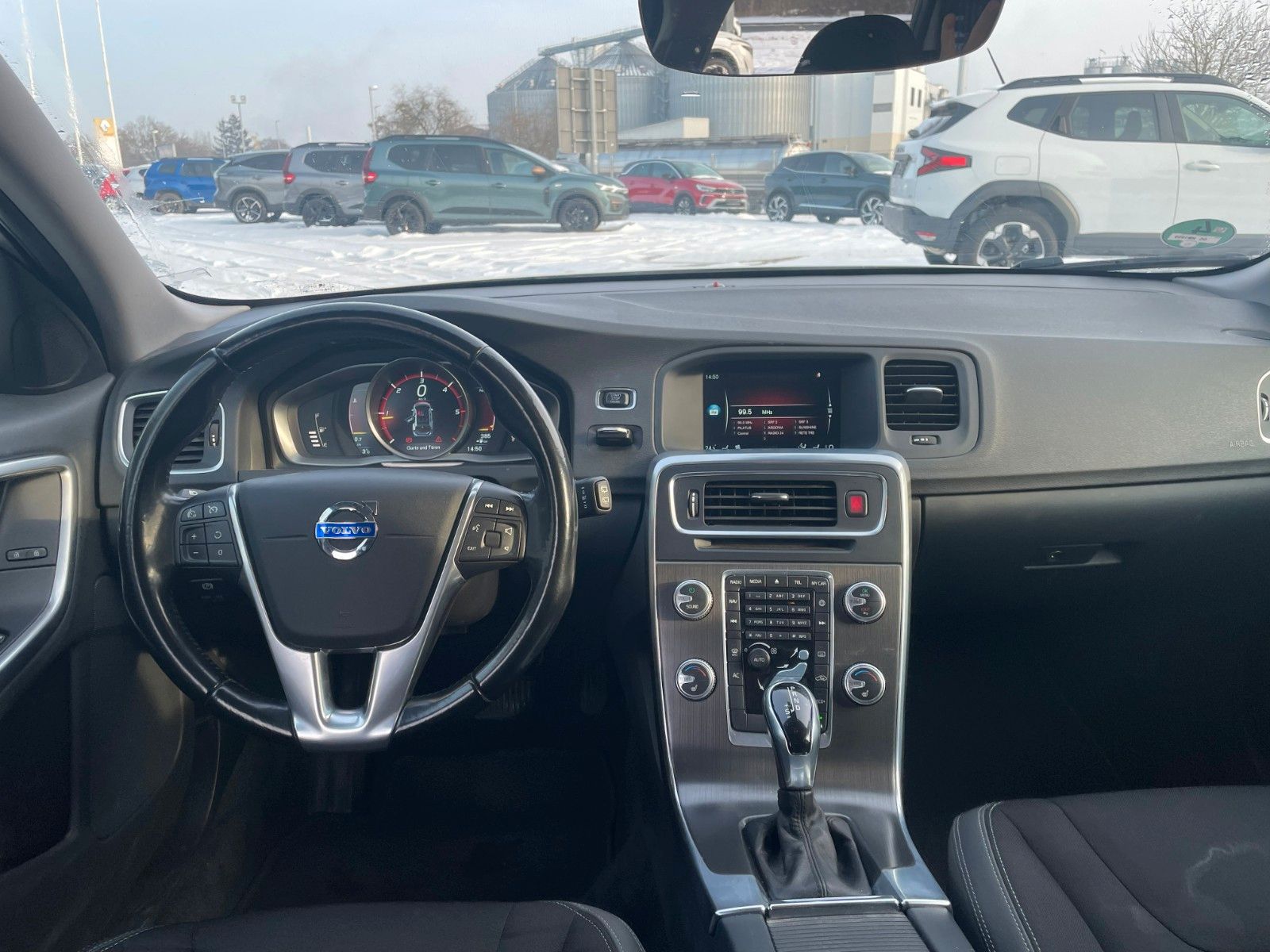 Fahrzeugabbildung Volvo V60 Kombi Momentum