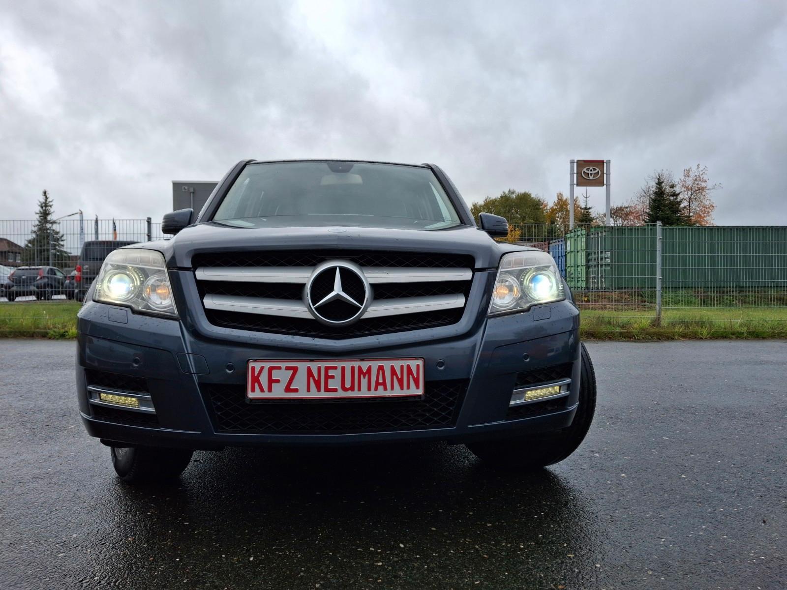 Mercedes-Benz GLK220 2011 — engine 2.134 cm³, 170 HP (125kW)