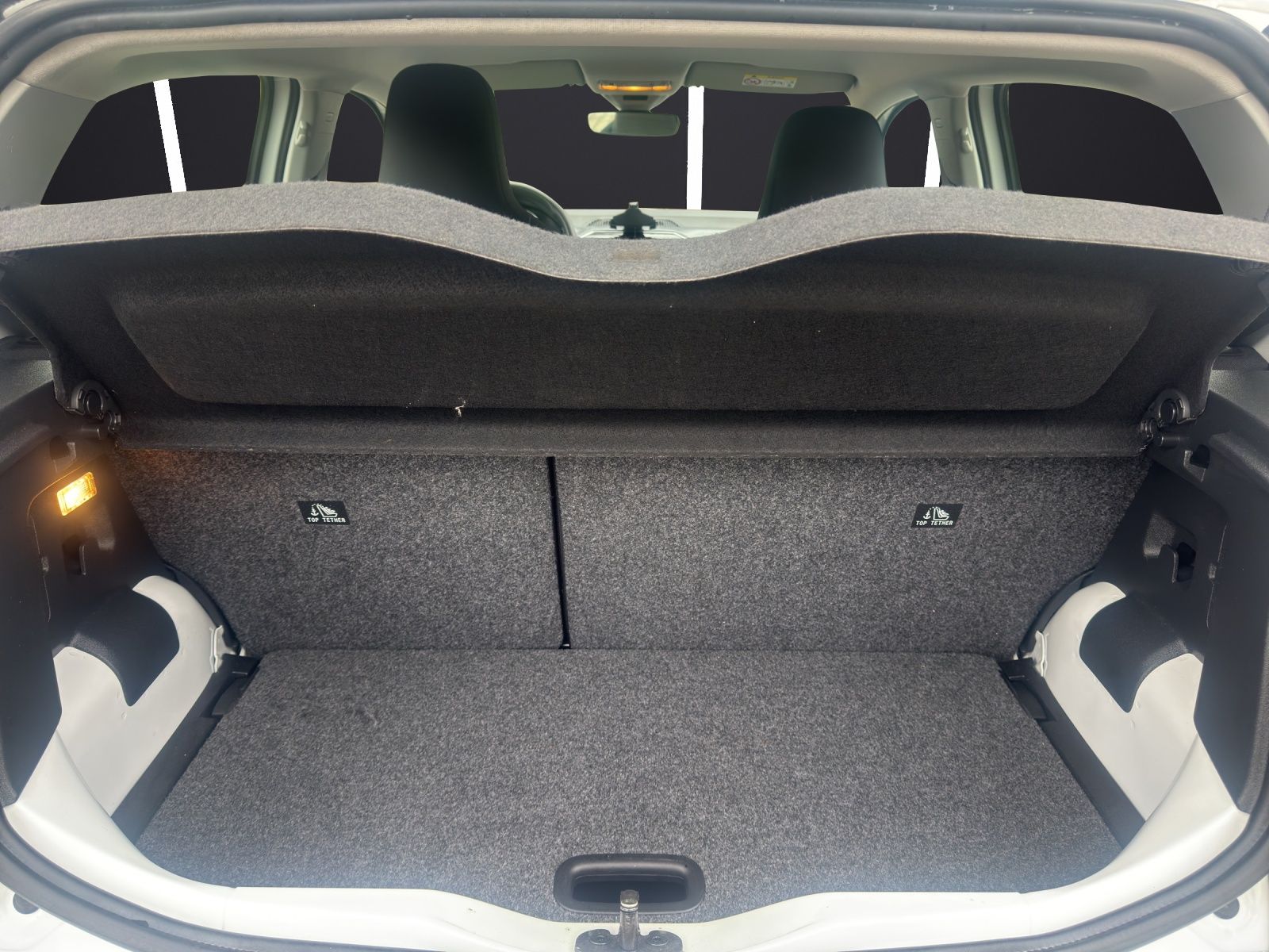 Fahrzeugabbildung Volkswagen up! 1.0 Klima DAB SH