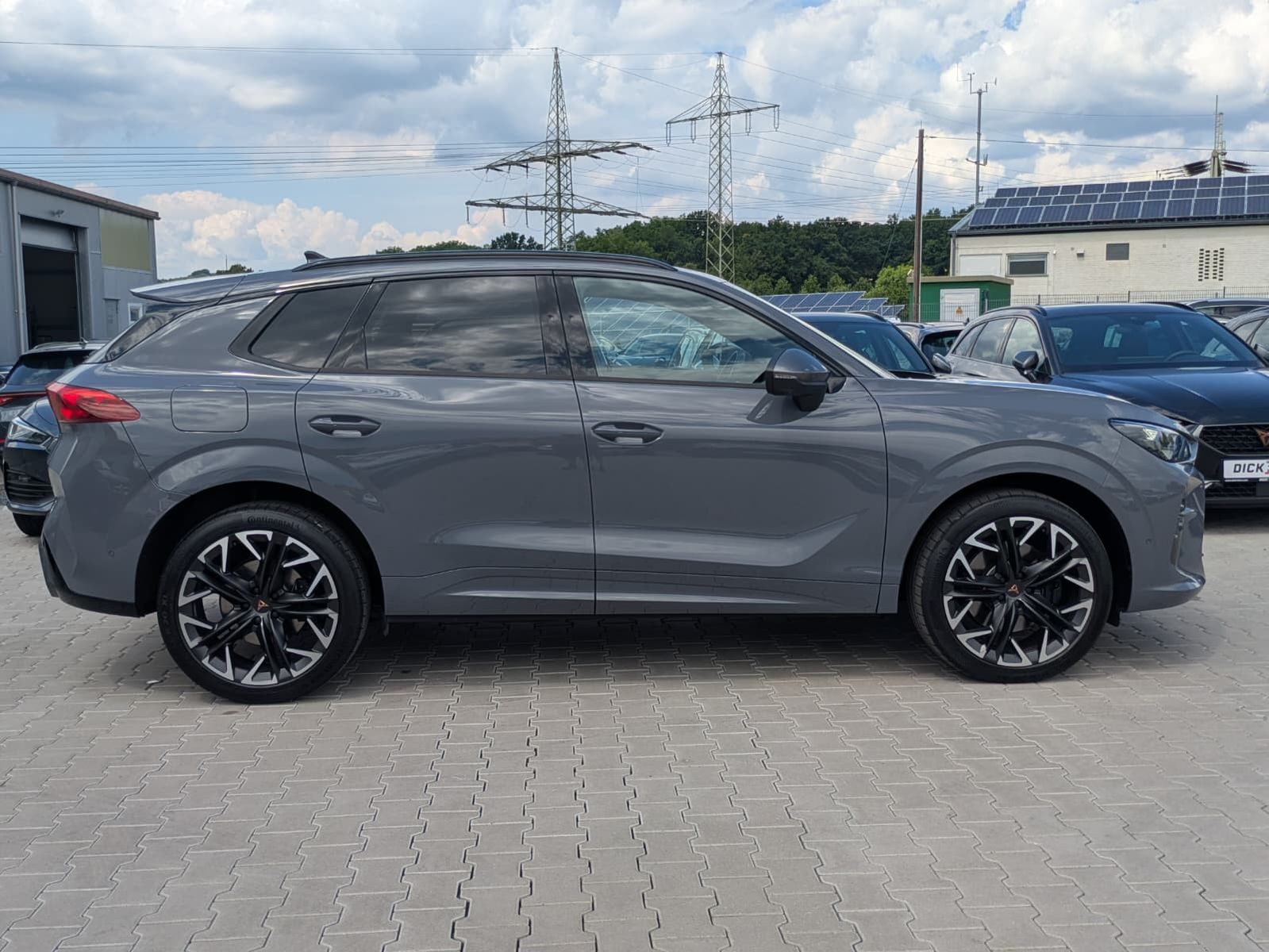 Fahrzeugabbildung CUPRA Terramar 2.0 TSI 4D VZ HUD*MATRIX*PANO*DCC*20"