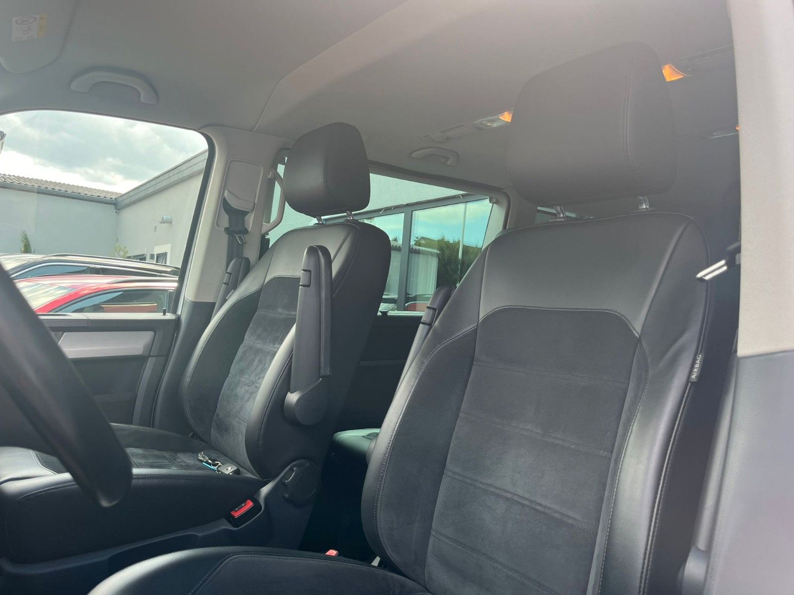 Fahrzeugabbildung Volkswagen T6 Multivan 2.0TDI 4Motion Comfortline*RFK*AHK*