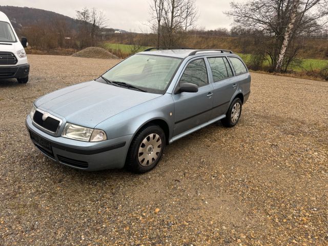 Skoda Octavia Combi Tour