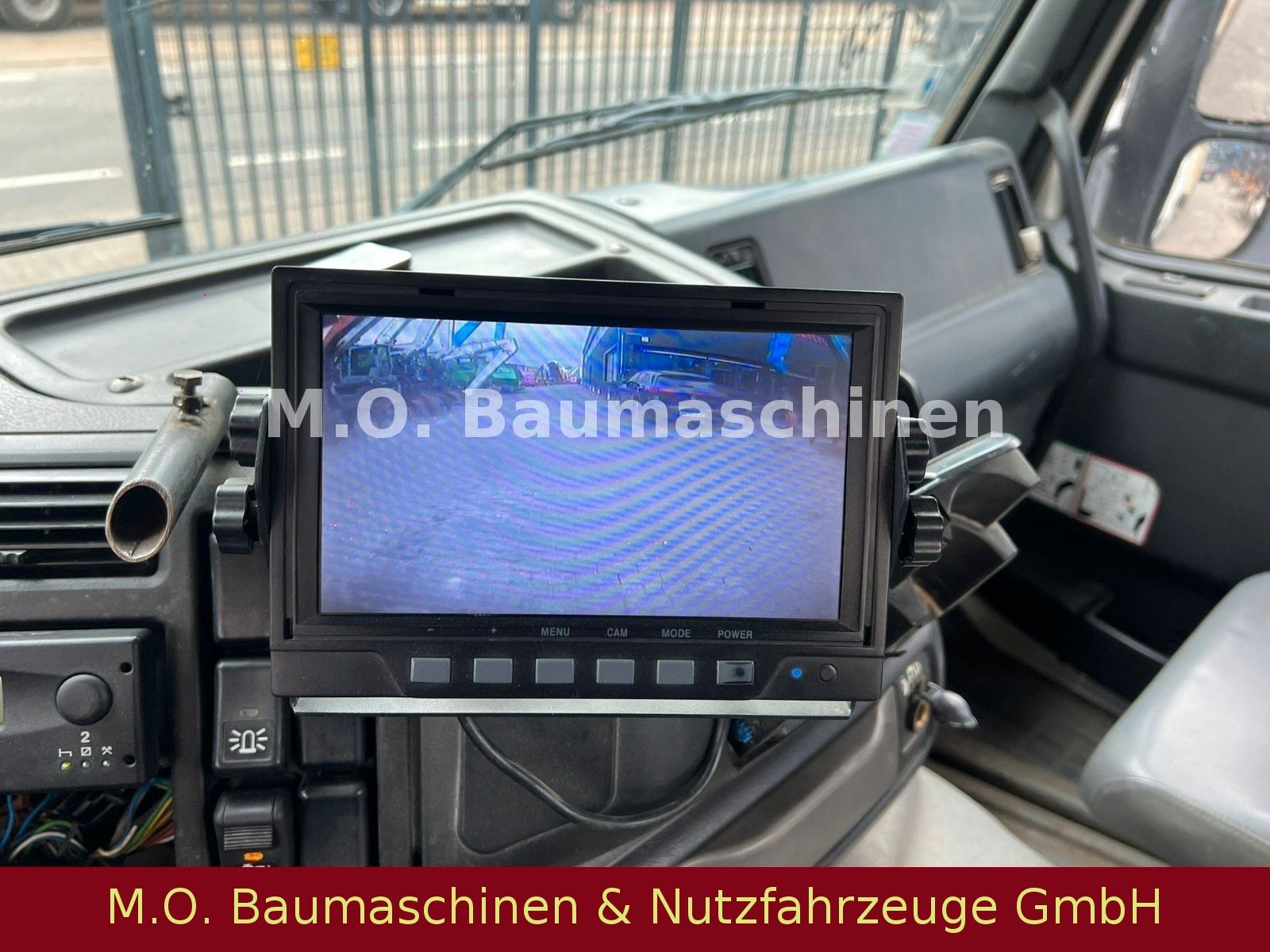 Fahrzeugabbildung Volvo FM 12-340 / Bordmatik / 6x4 /3. Seitenkipper/