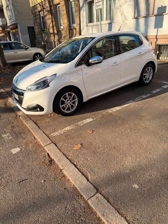 Image of Peugeot 208