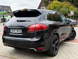 Porsche Cayenne S Diesel GTS 2.Hd Panoram. R.Kamera - Porsche Cayenne mit Diesel-Antrieb: Geländewagen, Automatik