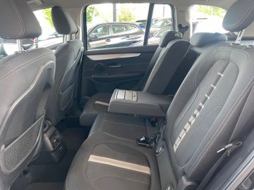 BMW 218 Gran Tourer - 12