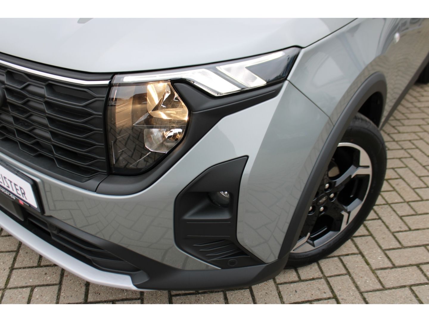 FORD Tourneo Courier 1.0 EcoBoost Active ACC TWA Navi - Image 29