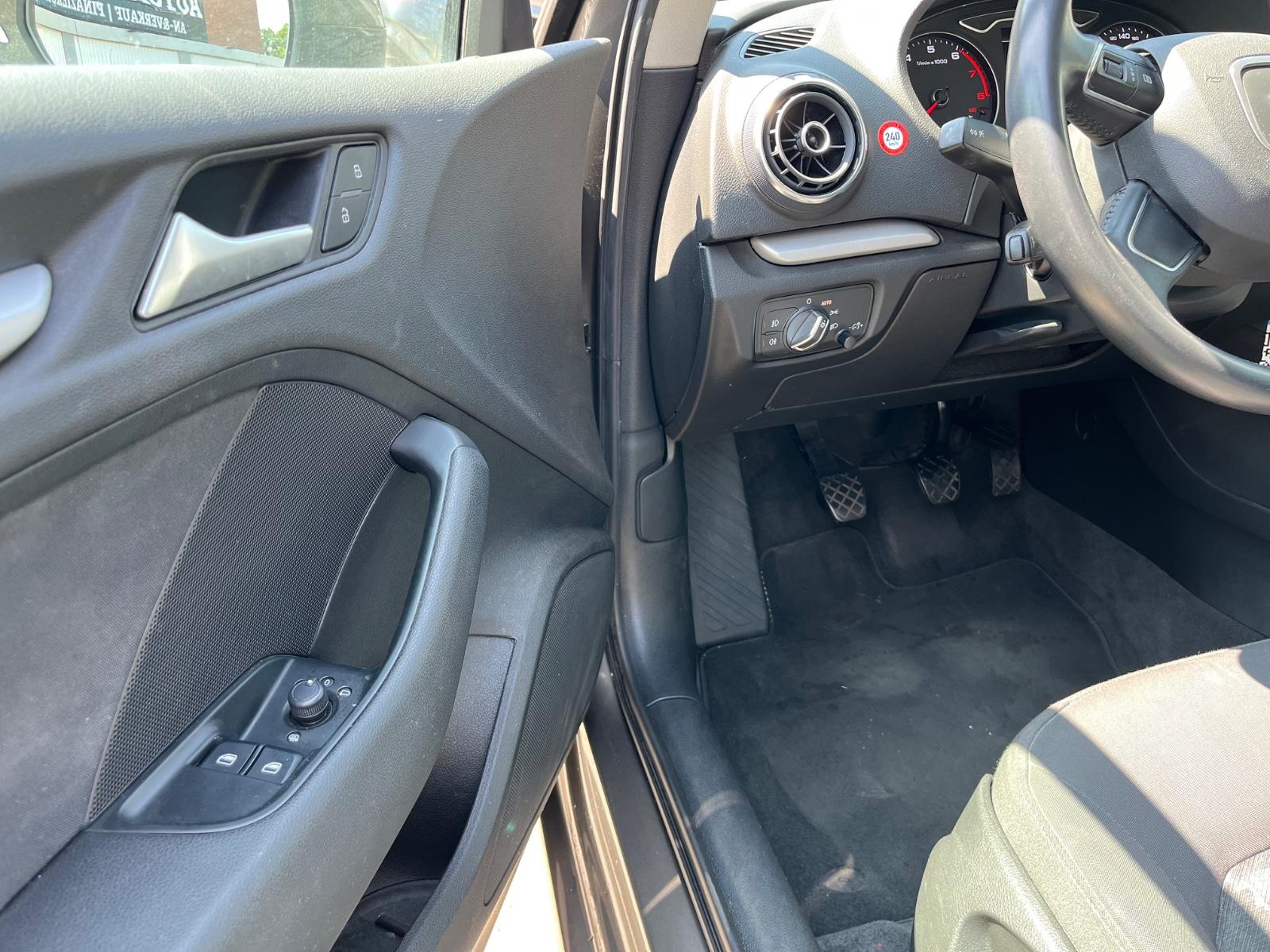Audi A3 attraction*Garantie