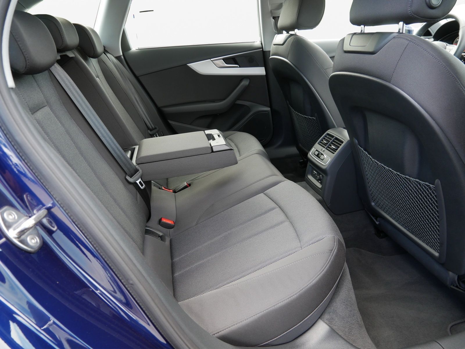 Audi A4 - Bild 16