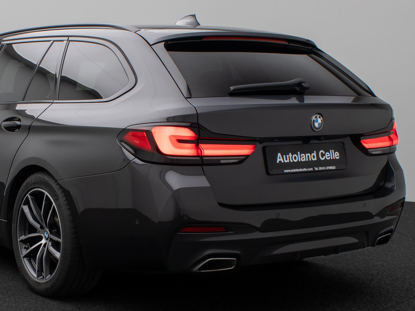 Fahrzeugabbildung BMW 520d xD M Sport Kamera HUD DAB Stop&Go Alarm AHK
