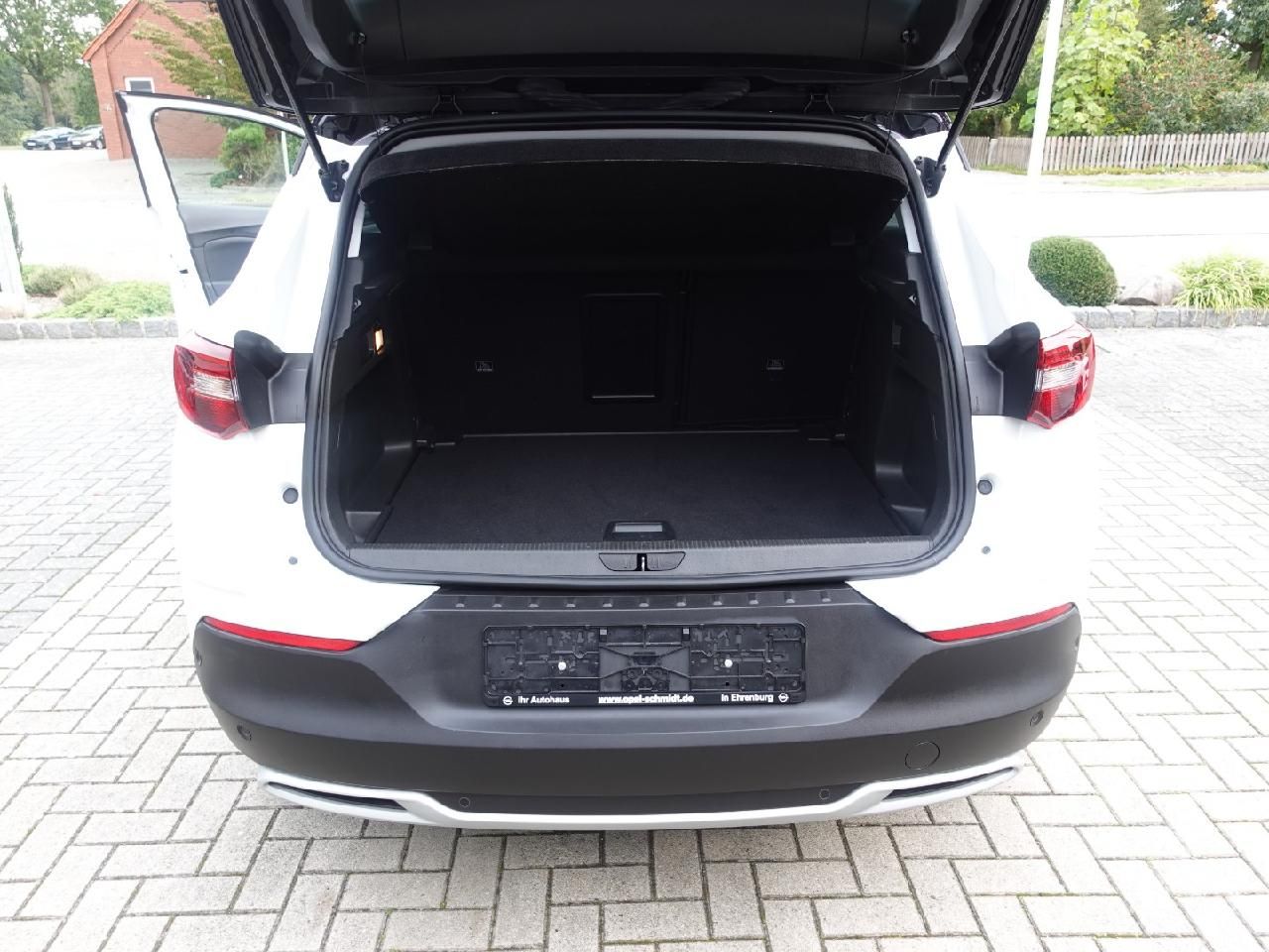 Fahrzeugabbildung Opel Grandland 1,5 CDTI 2020