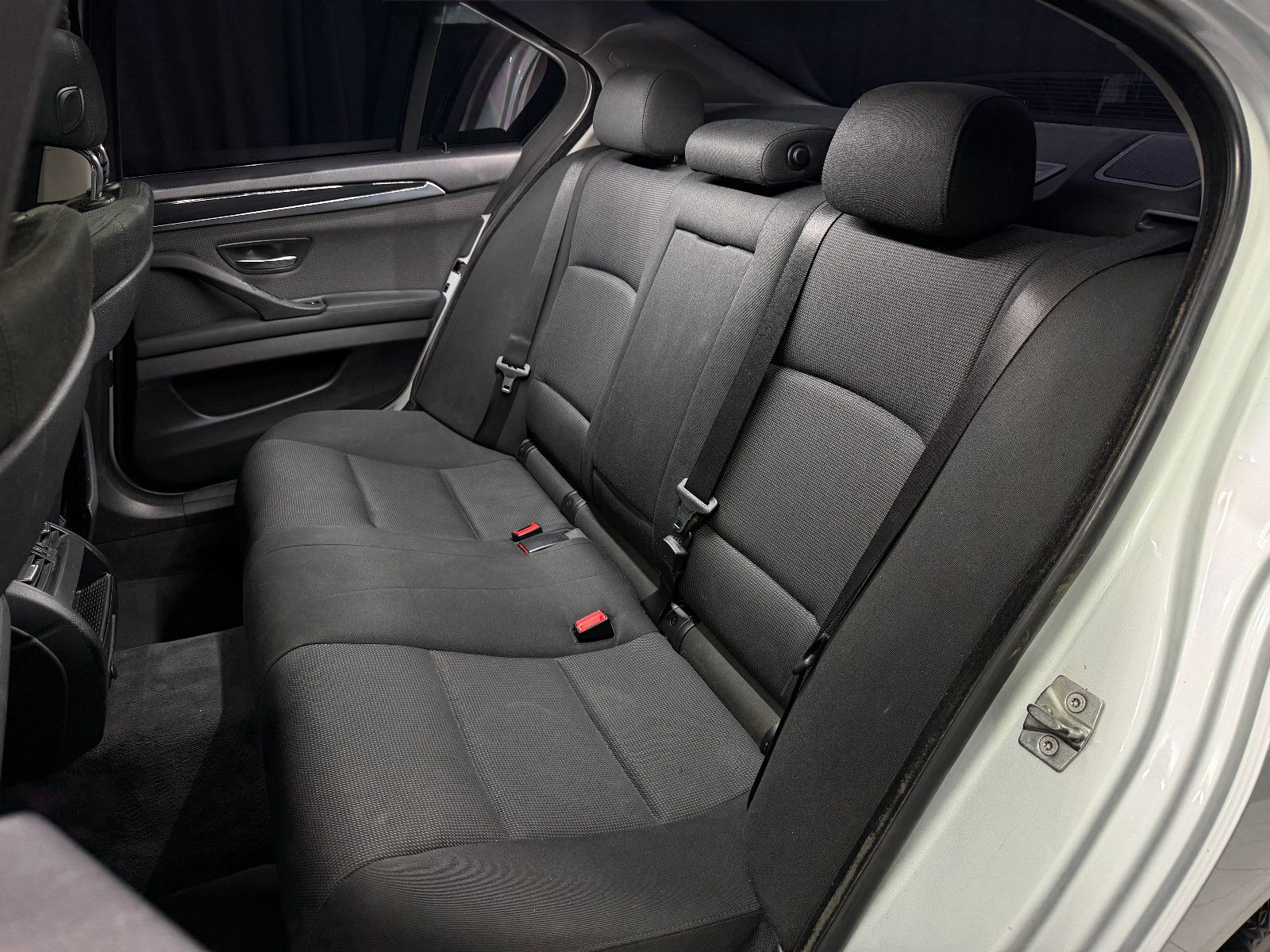 Fahrzeugabbildung BMW 530d Limousine |AUTOMATIK|PANO|NAVI|PDC
