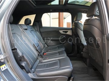 Audi Q7 - 8