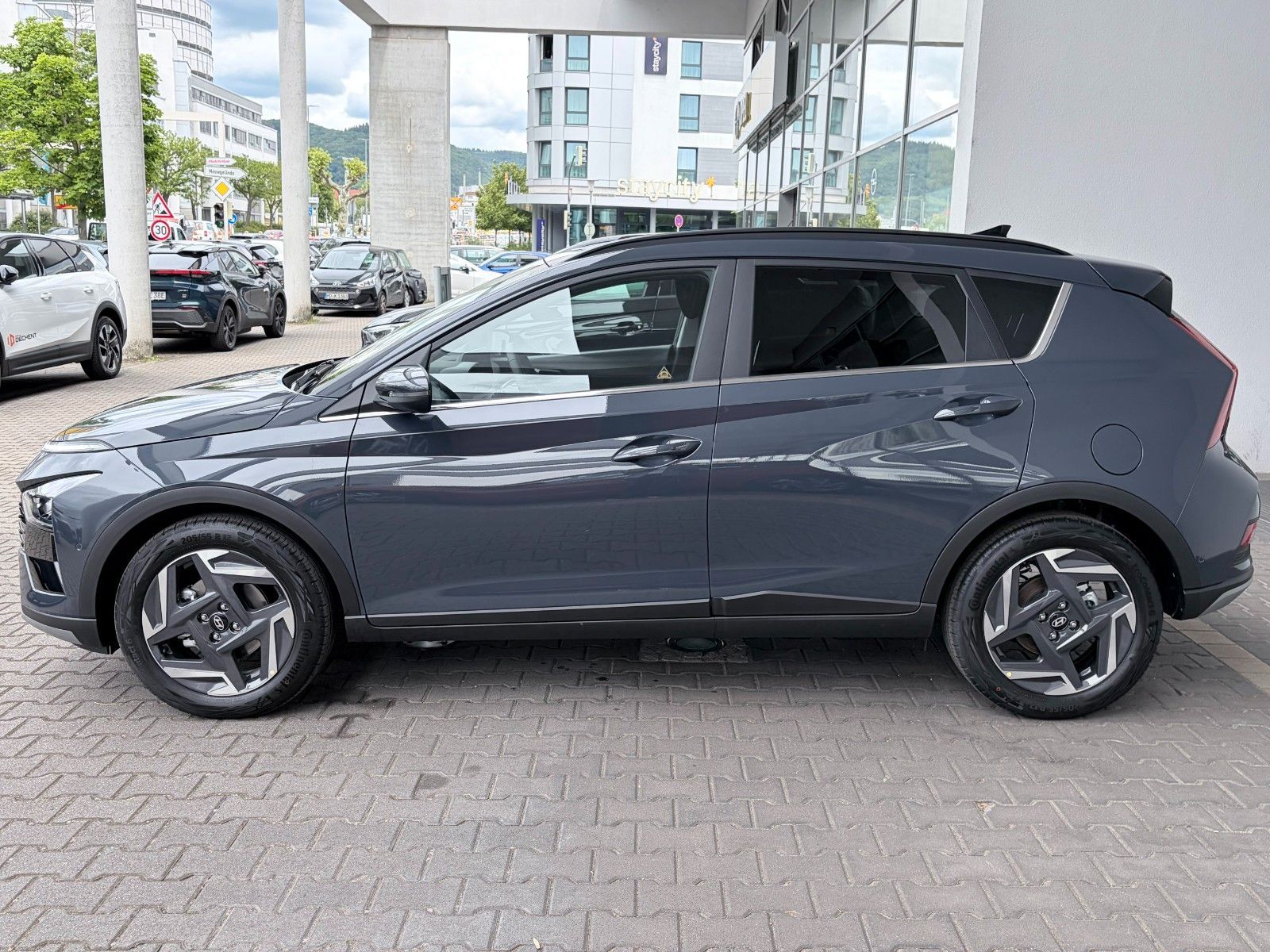Fahrzeugabbildung Hyundai Bayon 1.0 T-GDI Prime Kamera,LED,Navi,SHZ,ACC