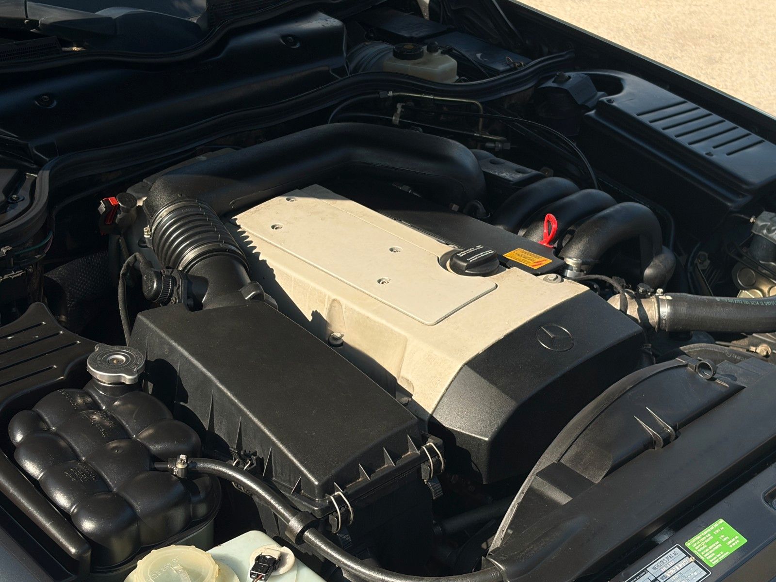 Fahrzeugabbildung Mercedes-Benz SL 320 R129 Cabrio Autom. AMG unfallfrei Note 2