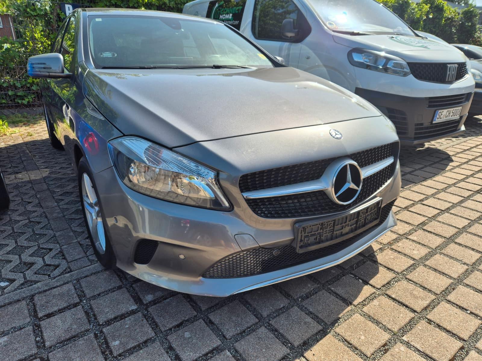 Mercedes-Benz A 180 BlueEfficiency.Aut.Urban.Navi.PDC.8x Berr.