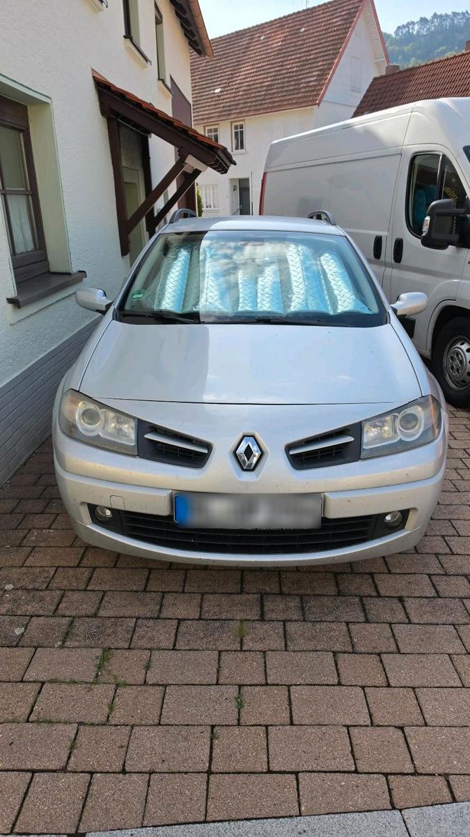 Renault Megane 2009 — rear view