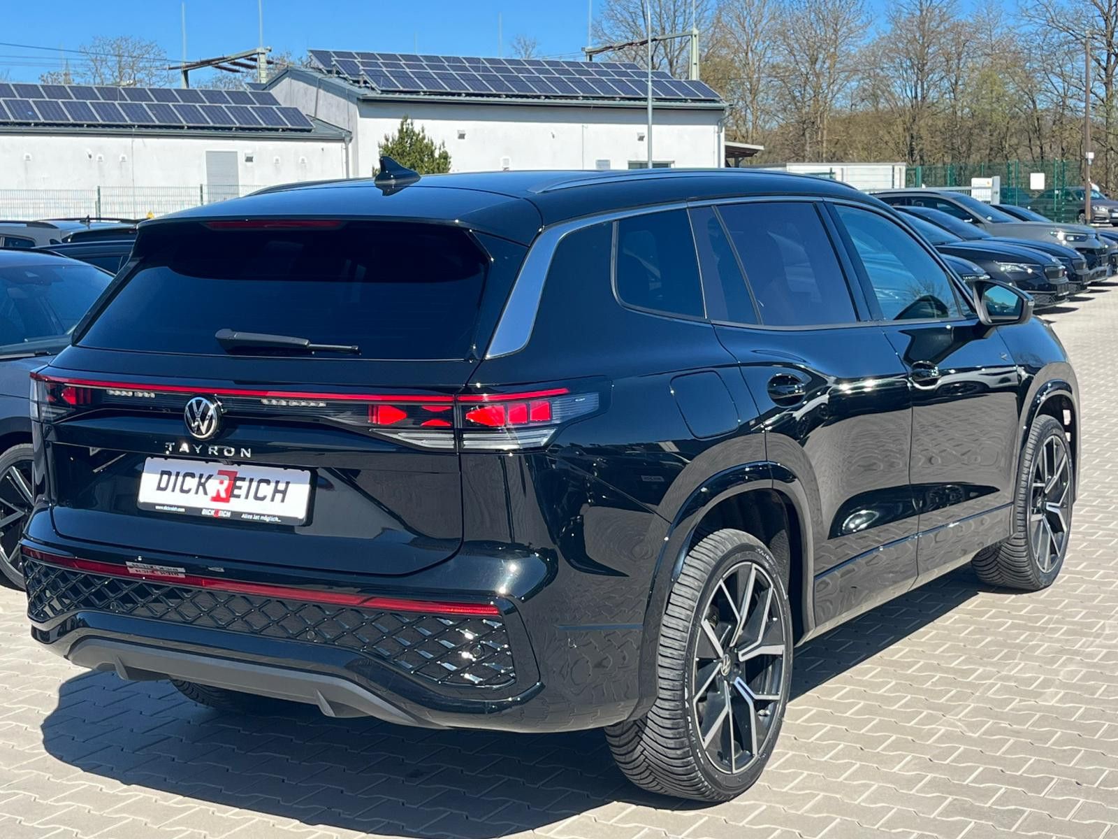 Image du véhicule Volkswagen Tayron 2.0 TDI 4M R-Line 7Si*MATRIX*AHK*PANO*HUD