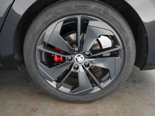 Octavia COMBI RS TDI DSG+ANHÄNGERKUPPLUNG+LED LI