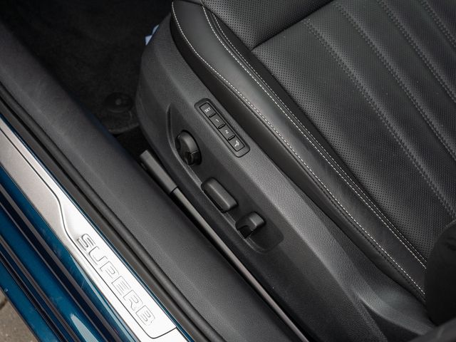 Foto Nummer 16: SKODA Superb