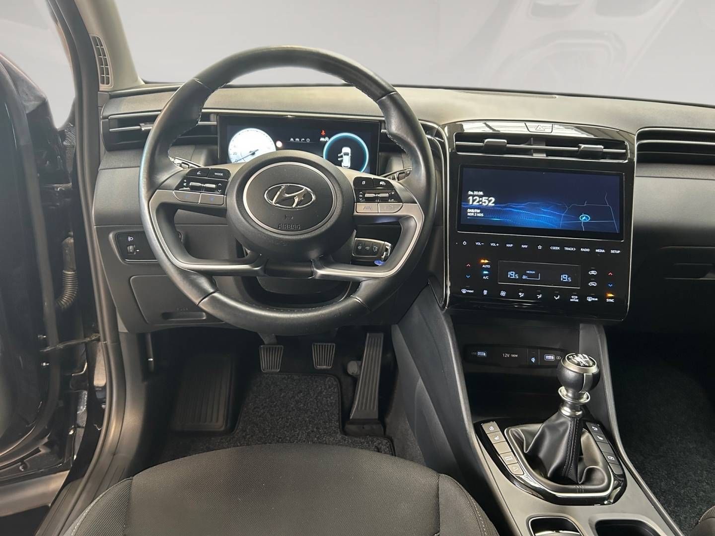 Fahrzeugabbildung Hyundai TUCSON 1.6 T-GDi 2WD Select