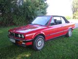 BMW-Oldtimer (e30) 325i-cabrio - BMW 325 aus 1987: Cabrio, 325i