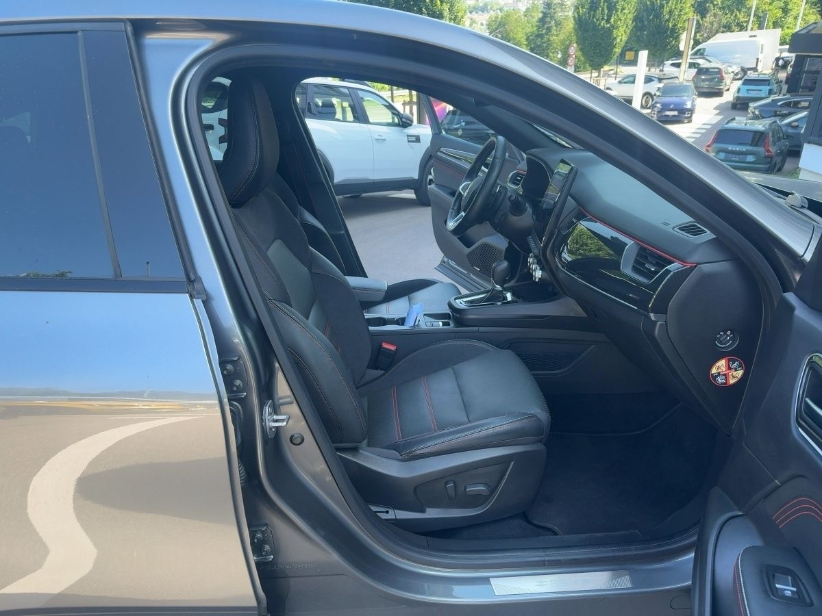 Fahrzeugabbildung Renault Arkana R.S. Line Tce 140 EDC AHK GJR