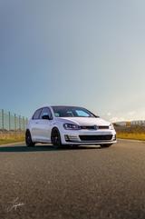 Volkswagen Golf 7 GTI -  TÜV neu - Motor verstärkt - ... - Volkswagen Golf: Motor