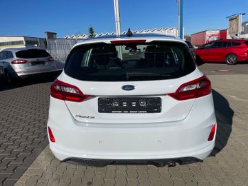 Fahrzeugabbildung Ford Fiesta ST-Line Navi, heizbare WSS, PDC hinten