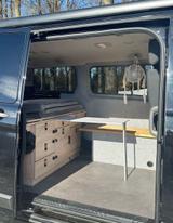 Ford Transit Custom - Ford Transit Custom: Schwarz