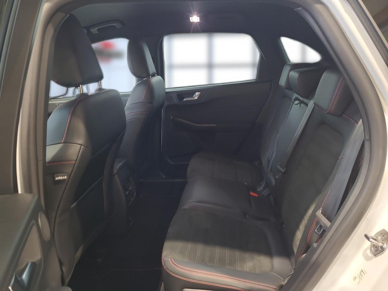 Ford Kuga ST-Line X Automatik Allrad Sportpaket Navi foto 12