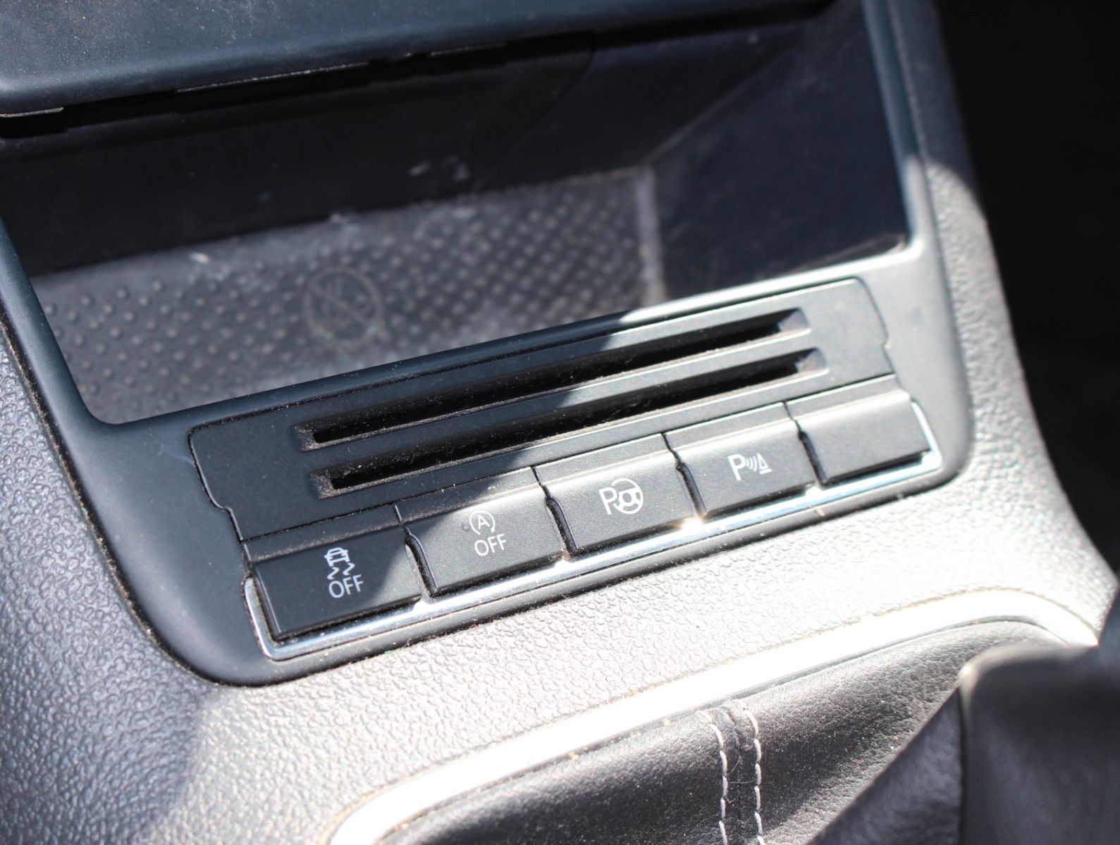 Fahrzeugabbildung Volkswagen Tiguan 2.0 TDI 81 BlueMot Tec CUP Sport & Style