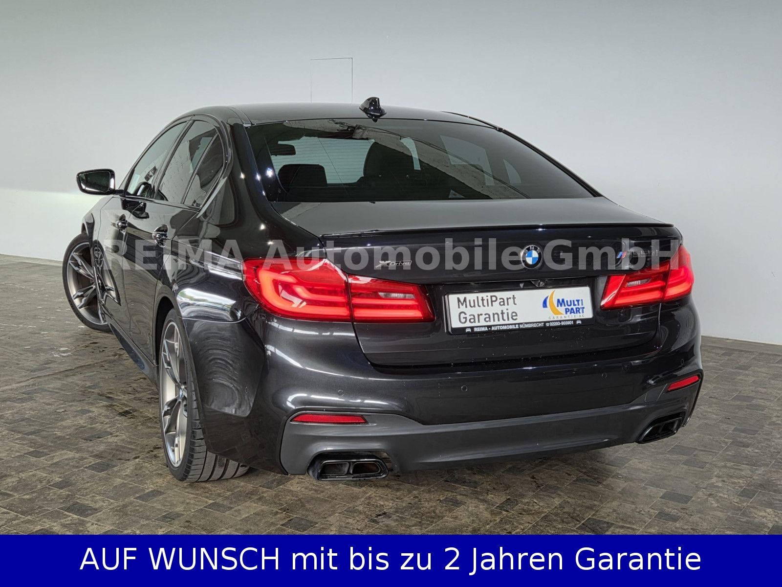 Fahrzeugabbildung BMW M550 i xDrive, Pano, LED, HUD, Massage