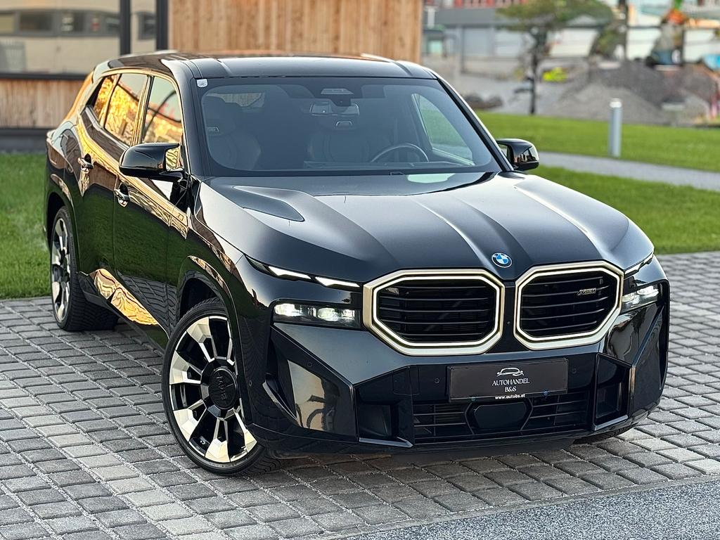 BMW XM